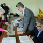 11.05.2016. Spotkanie z mieszkańcami Nowego Korczyna w sprawie budowy obwodnicy / Wojciech Habdas / Radio Kielce