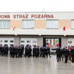 13.5.2016 Kielce. Miejskie Obchody Dnia Strażaka. O godzinie 12 spadł deszcz który opóźnił rozpoczęcie uroczystości. / Wojciech Habdas / Radio Kielce