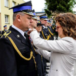 13.5.2016 Kielce. Miejskie Obchody Dnia Strażaka. Wręczenie odznak Zasłużony dla ochrony przeciw pożarowej. / Wojciech Habdas / Radio Kielce