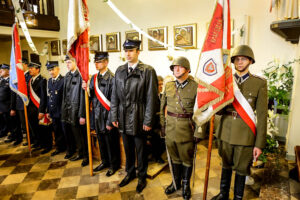 14.5.2016 Św. Katarzyna. Pomnik, poświęcony Polakom zamordowanym przez Niemców podczas II wojny światowej odsłonięto w Świętej Katarzynie. / Wojciech Habdas / Radio Kielce