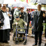 14.5.2016 Św. Katarzyna. Pomnik, poświęcony Polakom zamordowanym przez Niemców podczas II wojny światowej odsłonięto w Świętej Katarzynie. / Wojciech Habdas / Radio Kielce