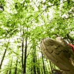 14.5.2016 Św. Katarzyna. Pomnik, poświęcony Polakom zamordowanym przez Niemców podczas II wojny światowej odsłonięto w Świętej Katarzynie. / Wojciech Habdas / Radio Kielce