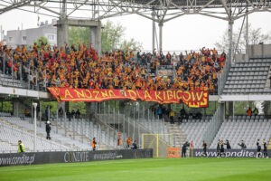 14.5.2016 Kielce. Mecz Korona Kielce - Jagiellonia Białystok. Chwilę pie zdobyciu gola przez Jagiellonię. / Wojciech Habdas / Radio Kielce