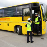 16.5.2016 Kielce. Policja i Inspekcja Transportu Drogowego kontrolują autokary. / Wojciech Habdas / Radio Kielce