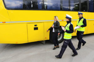 16.5.2016 Kielce. Policja i Inspekcja Transportu Drogowego kontrolują autokary. / Wojciech Habdas / Radio Kielce