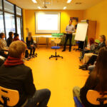 16.5.2016 Podzamcze Chęcińskie. „Pasjonaci” spotkali się w Regionalnym Centrum Naukowo-Technologicznym. Część warsztatowa. / Wojciech Habdas / Radio Kielce