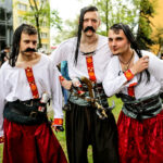 19.5.2016 Kielce. Juwenalia w pełni, studenci przeszli w barwnym korowodzie ulicami Kielc. / Wojciech Habdas / Radio Kielce