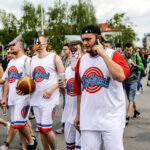 19.5.2016 Kielce. Juwenalia w pełni, studenci przeszli w barwnym korowodzie ulicami Kielc. / Wojciech Habdas / Radio Kielce