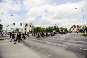 19.5.2016 Kielce. Juwenalia w pełni, studenci przeszli w barwnym korowodzie ulicami Kielc. / Wojciech Habdas / Radio Kielce