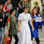 19.5.2016 Kielce. Juwenalia w pełni, studenci przeszli w barwnym korowodzie ulicami Kielc. / Wojciech Habdas / Radio Kielce