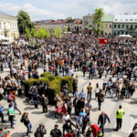 19.5.2016 Kielce. Juwenalia w pełni, studenci przeszli w barwnym korowodzie ulicami Kielc. / Wojciech Habdas / Radio Kielce