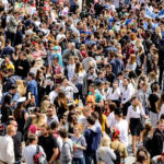 19.5.2016 Kielce. Juwenalia w pełni, studenci przeszli w barwnym korowodzie ulicami Kielc. / Wojciech Habdas / Radio Kielce