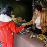 22.5.2016 Św. Krzyż. Msza św. celebrowana przez biskupa sandomierskiego Nitkiewicza i złożenie kwiatów pod figurą św. Emeryka / Wojciech Habdas / Radio Kielce