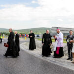 22.5.2016 Milanowska Wólka. Poświęcenie ronda im. Misjonarzy Oblatów Maryi Niepokalanej w Milanowskiej Wólce k. Nowej Słupi / Wojciech Habdas / Radio Kielce