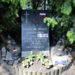 30.5.2016 Kielce. Teren, na którym prawdopodobnie dochodziło do potajemnego grzebania osób zamordowanych w więzieniu przy ulicy Zamkowej oglądał dzisiaj pełnomocnik prezesa IPN, prof. Krzysztof Szwagrzyk. / Wojciech Habdas / Radio Kielce