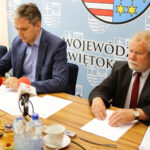 31.5.2016 Kielce. Zarząd Województwa Świętokrzyskiego powołał Wojewódzką Radę Konsultacyjną do spraw Działaczy Opozycji i Osób Represjonowanych. / Wojciech Habdas / Radio Kielce