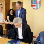 31.5.2016 Kielce. Zarząd Województwa Świętokrzyskiego powołał Wojewódzką Radę Konsultacyjną do spraw Działaczy Opozycji i Osób Represjonowanych. / Wojciech Habdas / Radio Kielce