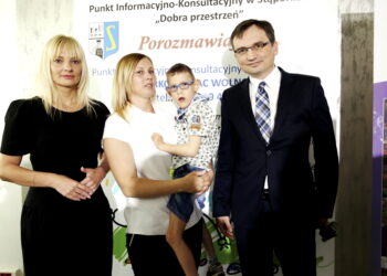 Minister sprawiedliwości Zbigniew Ziobro z wizytą w Stąporkowie (6 czerwca 2016 r) / Jarosław Kubalski / Radio Kielce