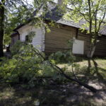 Tokarnia. Zniszczenia po nawałnicy (17 czerwca 2016) / Jarosław Kubalski / Radio Kielce