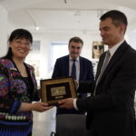 Podpisanie porozumienia pomiędzy Miastem Kielce, UJK i Pekińskim Instytutem Technologii Mody (5 czerwca 2016 r) / Jarosław Kubalski / Radio Kielce