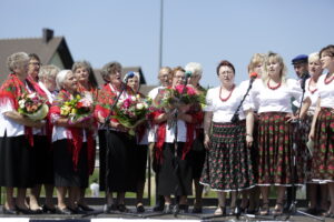 90-lecie istnienia Kół Gospodyń Wiejskich we Wzdole Rządowym (5 czerwca 2016 r) / Jarosław Kubalski / Radio Kielce