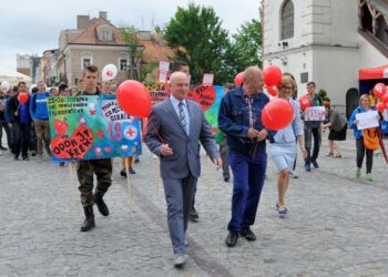 14.06.2016. Marsz dla Zdrowia i Życia w Sandomierzu / Grażyna Szlęzak-Wójcik / Radio Kielce