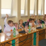 01.06.2016. Dziecięcy samorząd podczas sesji Rady Miasta w Ostrowcu / Teresa Czajkowska / Radio Kielce
