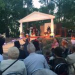 18.06.2016. "Państwo Oraczewscy zapraszają" - historyczno - modowa impreza  w Morawicy / Renata Morąg / Radio Kielce