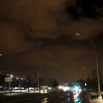 31.01.2016 Kielce. Godzina 19.37. Nie świecą latarnie na Alei Solidarności pomiędzy ulicą Tysiąclecia Państwa Polskiego i IX Wieków Kielc. / Jarosław Kubalski / Radio Kielce