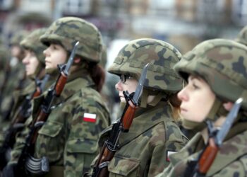 05.02.2016 Kielce. Przysięga elewów z Centrum Przygotowań do Misji Zagranicznych. / Jarosław Kubalski / Radio Kielce