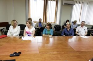 02.06.2016 Kielce. Eksperci z Banku Światowego spotkali się z przedsiębiorcami. / Jarosław Kubalski / Radio Kielce