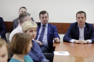 02.06.2016 Kielce. Eksperci z Banku Światowego spotkali się z przedsiębiorcami. / Jarosław Kubalski / Radio Kielce