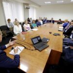 02.06.2016 Kielce. Eksperci z Banku Światowego spotkali się z przedsiębiorcami. / Jarosław Kubalski / Radio Kielce