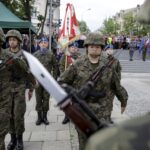 03.06.2016 Kielce. Elewi szkolący się na Bukówce złożyli przysięgę na Placu Wolności. / Jarosław Kubalski / Radio Kielce