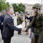 03.06.2016 Kielce. Elewi szkolący się na Bukówce złożyli przysięgę na Placu Wolności. / Jarosław Kubalski / Radio Kielce