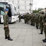 03.06.2016 Kielce. Elewi szkolący się na Bukówce złożyli przysięgę na Placu Wolności. / Jarosław Kubalski / Radio Kielce