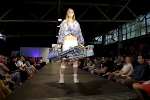 03.06.2016 Kielce. Festiwal mody Off Fashion. Pokazy półfinałowe na Bazie Zbożowej. / Jarosław Kubalski / Radio Kielce