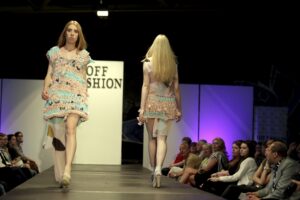 03.06.2016 Kielce. Festiwal mody Off Fashion. Pokazy półfinałowe na Bazie Zbożowej. / Jarosław Kubalski / Radio Kielce