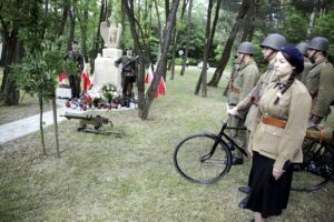 11.06.2016 Kielce. Uroczystości obchodów Święta 2 Pułku Artylerii Lekkiej Legionów w Kielcach. / Jarosław Kubalski / Radio Kielce