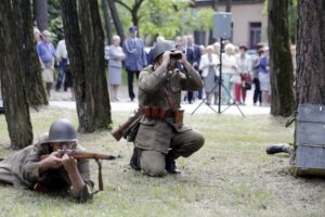 11.06.2016 Kielce. Uroczystości obchodów Święta 2 Pułku Artylerii Lekkiej Legionów w Kielcach. / Jarosław Kubalski / Radio Kielce