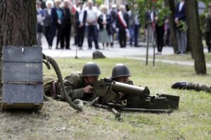 11.06.2016 Kielce. Uroczystości obchodów Święta 2 Pułku Artylerii Lekkiej Legionów w Kielcach. / Jarosław Kubalski / Radio Kielce