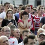 12.06.2016 Kielce. Kibice na Rynku podczas meczu Mistrzostw Europy Polska - Irlandia Północna. / Jarosław Kubalski / Radio Kielce