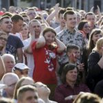 12.06.2016 Kielce. Kibice na Rynku podczas meczu Mistrzostw Europy Polska - Irlandia Północna. / Jarosław Kubalski / Radio Kielce