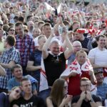 12.06.2016 Kielce. Kibice na Rynku podczas meczu Mistrzostw Europy Polska - Irlandia Północna. / Jarosław Kubalski / Radio Kielce