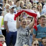 12.06.2016 Kielce. Kibice na Rynku podczas meczu Mistrzostw Europy Polska - Irlandia Północna. / Jarosław Kubalski / Radio Kielce