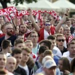 12.06.2016 Kielce. Kibice na Rynku podczas meczu Mistrzostw Europy Polska - Irlandia Północna. / Jarosław Kubalski / Radio Kielce
