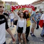 12.06.2016 Kielce. Kibice na Rynku podczas meczu Mistrzostw Europy Polska - Irlandia Północna. / Jarosław Kubalski / Radio Kielce