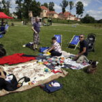 12.06.2016 Podzamcze Chęcińskie. Piknik "Śniadanie na trawie" na terenie Regionalnego Centrum Naukowo - Technologicznego. / Jarosław Kubalski / Radio Kielce
