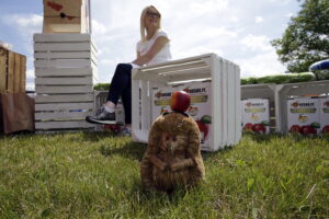 12.06.2016 Podzamcze Chęcińskie. Piknik "Śniadanie na trawie" na terenie Regionalnego Centrum Naukowo - Technologicznego. / Jarosław Kubalski / Radio Kielce