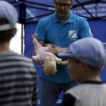 12.06.2016 Podzamcze Chęcińskie. Piknik "Śniadanie na trawie" na terenie Regionalnego Centrum Naukowo - Technologicznego. / Jarosław Kubalski / Radio Kielce